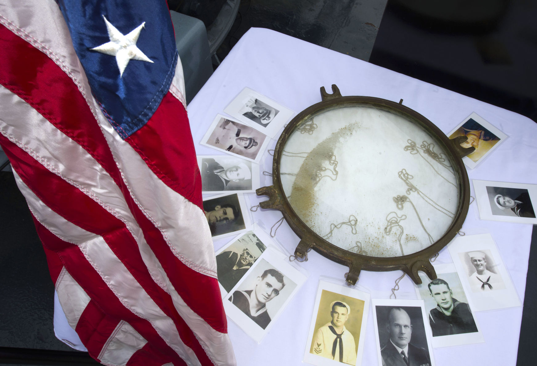 BR.pearlharborday.120818_587